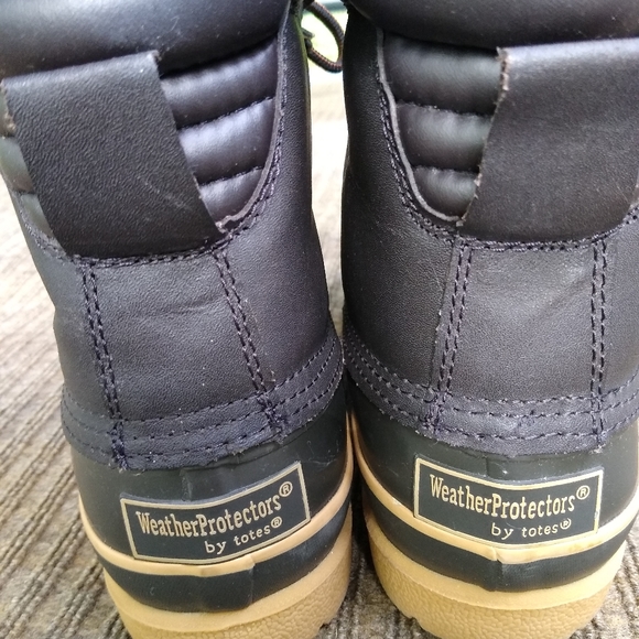 Weather Protectors by totes Men's Boots - Picture 3 of 8